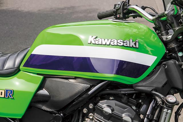 画像: ワンオフ製作されて形状や各部とのバランスも考えるテストピースとなるタンクカバー。この内側にはインナータンクが収まるのだ。