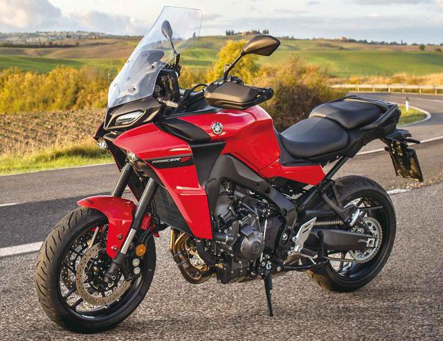 画像: YAMAHA TRACER9 総排気量:890cc エンジン形式:水冷4ストDOHC4バルブ並列3気筒 シート高:810mm⇔825mm 車両重量:213kg ※写真とスペックは欧州仕様車