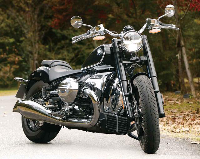 画像: BMW R18 First Edition 総排気量:1802cc エンジン形式:空油冷4ストOHV4バルブ水平対向2気筒 シート高:690mm 車両重量:345kg メーカー希望小売価格:税込297万6500円