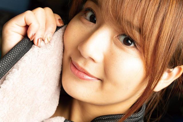 画像: ボアフリースはフワフワした優しい感触。ここに体温で暖まったデッドエアが滞留して一般的なフリース生地以上の保温性を発揮する。