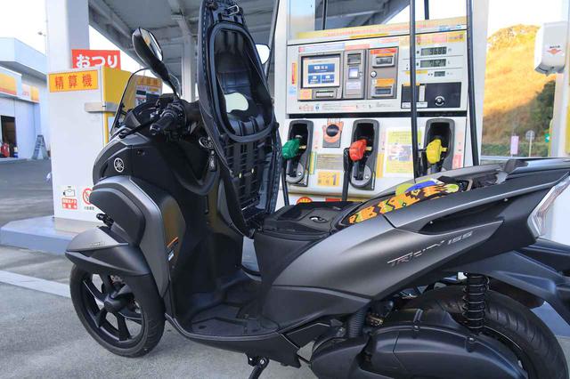 画像2: トリシティ155の特徴② 三輪の安定感は長距離走行を快適にする!