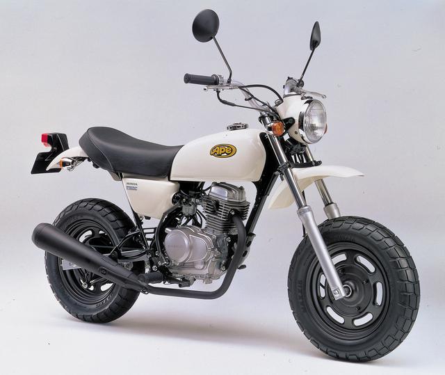 画像1: 新成人の皆さま、おめでとうございます! 20年前は、こんなバイクが登場した年でした!