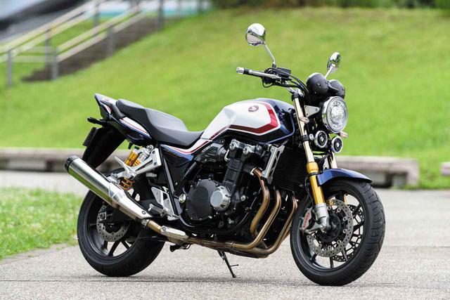 画像: Honda CB1300 SUPER FOUR SP 総排気量:1284cc エンジン形式:水冷4ストDOHC4バルブ並列4気筒 シート高:790mm 車両重量:266kg メーカー希望小売価格:税込193万6000円