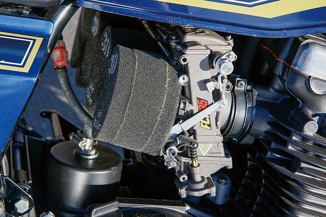 画像: キャブレターももう1台のZ2と同じFCRを選んだ上で、こちらはφ35mmボアを選択。同じ排気量でのボア違いによる特性を楽しんでいるという。