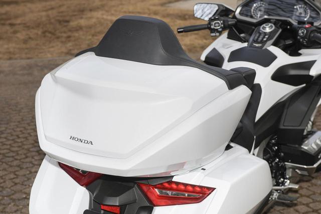画像1: ホンダが新型「ゴールドウイング」「ゴールドウイング ツアー」を発売! 2021年モデルの国内仕様はDCT車のみの設定に