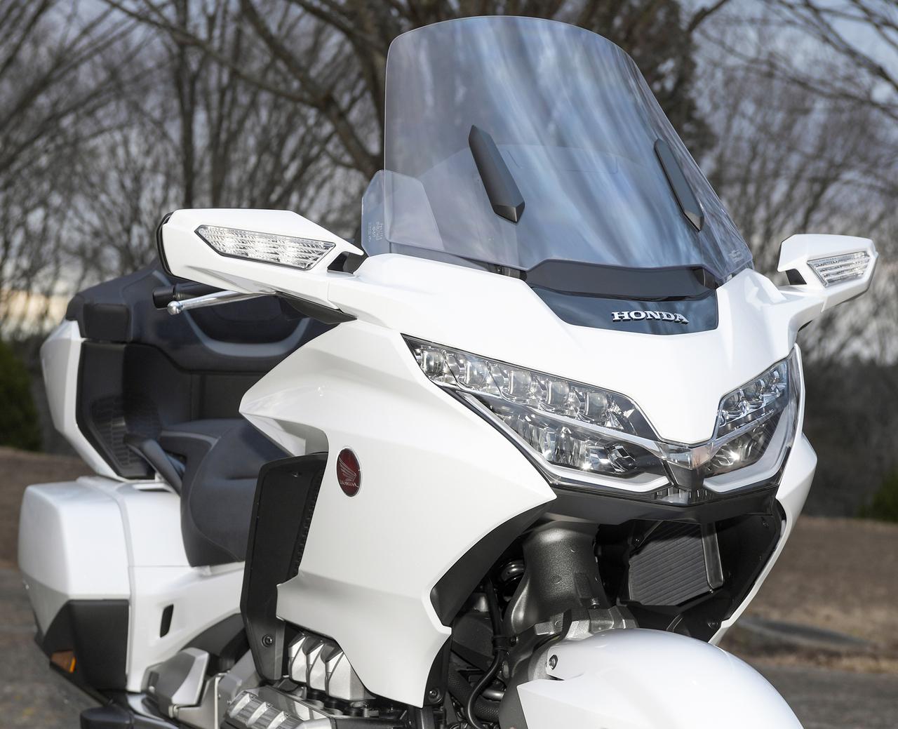 ホンダが新型 ゴールドウイング シリーズを発表 21年モデルの国内仕様はdct車のみの設定に 気になる車 バイクニュース ホンダが新型 ゴールドウイング シリーズを発表 21年モデルの国内仕様はdct車のみの設定に 気になる車 バイクニュース