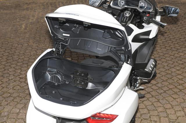 画像2: ホンダが新型「ゴールドウイング」「ゴールドウイング ツアー」を発売! 2021年モデルの国内仕様はDCT車のみの設定に