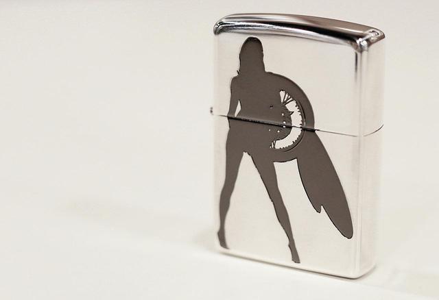 画像: RIDEの「女神マーク」を大胆にあしらった大人のzippo