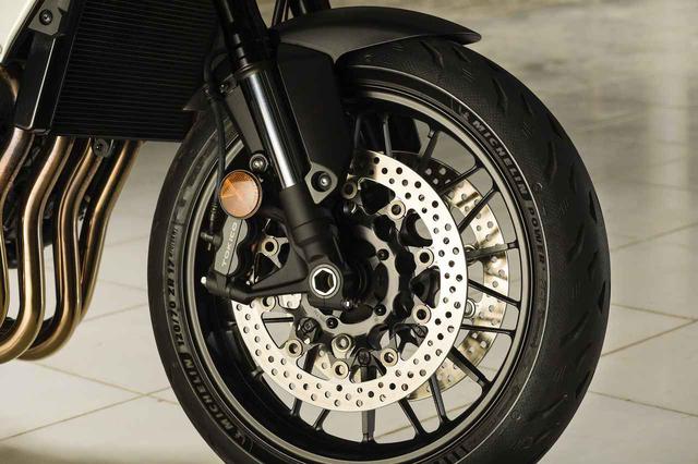 画像4: ホンダが新型「CB1000R」を発売! 初のモデルチェンジで各部のデザインを変更、スマホとのBluetooth接続も可能に【2021速報】