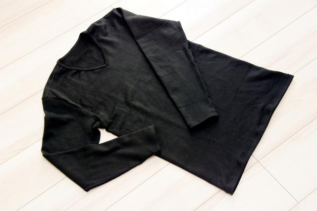 画像: サーモワン 「暖撃」です Vネック メンズ/ブラック 税込9,680円 サーモワンWebショップはこちら→ https://liberta-online.jp/shop/product_categories/thermone/