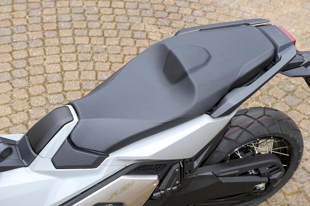 画像3: ホンダ新型「X-ADV」国内市販予定車の姿が明らかに! モデルチェンジを遂げた大型ATアドベンチャー【2021速報】