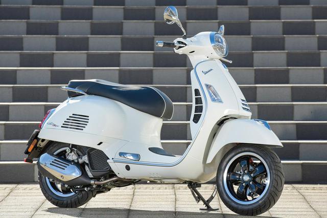 画像: Vespa GTS Super 150 総排気量:155cc エンジン形式:水冷4ストSOHC4バルブ単気筒 シート高:790mm 車両重量:140kg メーカー希望小売価格:税込56万1000円