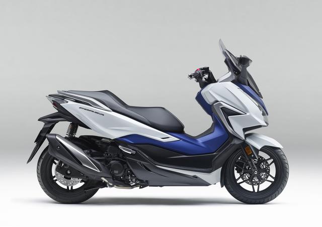 画像: Honda FORZA (新型・2021年モデル) 排気量:249cc エンジン形式:水冷4ストOHC4バルブ単気筒 シート高:780mm 車両重量:186kg 発売日:2021年3月25日(木) メーカー希望小売価格:税込65万8900円