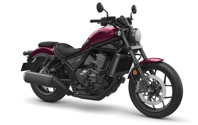 画像: Honda Rebel 1100 Dual Clutch Transmission 総排気量:1082cc エンジン形式:水冷4ストSOHC4バルブ並列2気筒 シート高:700m 車両重量:233kg 発売日:2021年3月11日 メーカー希望小売価格:税込121万円