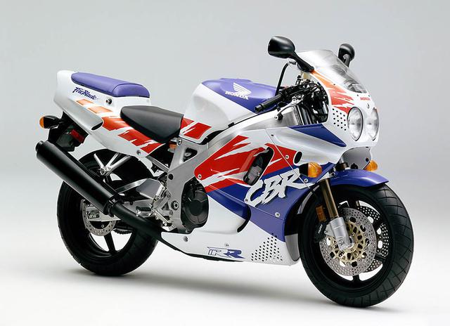 画像4: 特集は「空冷最速CB1100R/F」『ミスター・バイクBG』2021年4月号好評発売中