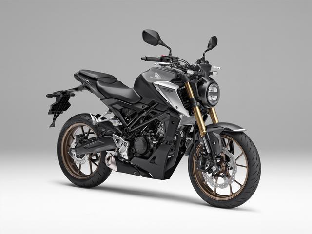 画像: Honda CB125R 新型・2021年モデル 総排気量:124cc エンジン形式:水冷4ストDOHC4バルブ単気筒 シート高:815mm 車両重量:130kg 発売日:2021年4月22日 メーカー希望小売価格:税込47万3000円