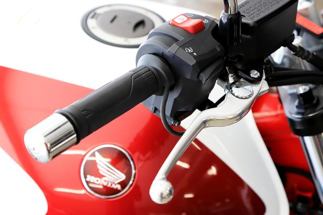 画像1: スロットルバイワイヤはライダーに違和感ナシ