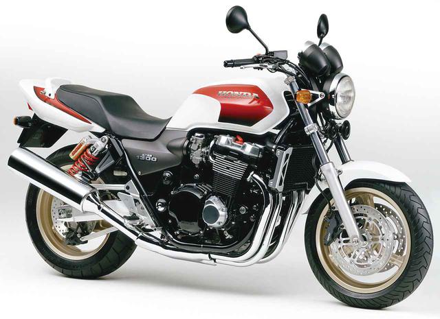 画像: 1998年 CB1300 SUPER FOUR 1284㏄に排気量をアップしたCB1300SFの初代モデル。フレームはバックボーンタイプに変更。リアには革新的サスのダブルプロリンクも採用された。
