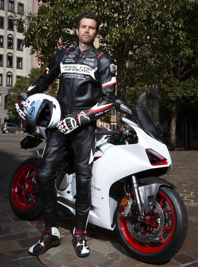 画像: 安全性と着心地を両立させたライディングウェアは着ていて安心なのに快適。バイクの性能向上と同じようにバイクウェアも進化しているんです。
2021年春の最新ライディングウェア#4をご紹介
byゴーグル2021年3月24日発売号