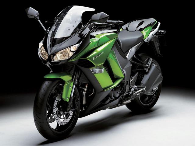 画像: 初代 2011年型〜2013年型 Z1000をベースに誕生したツアラーモデルのリッターNinja