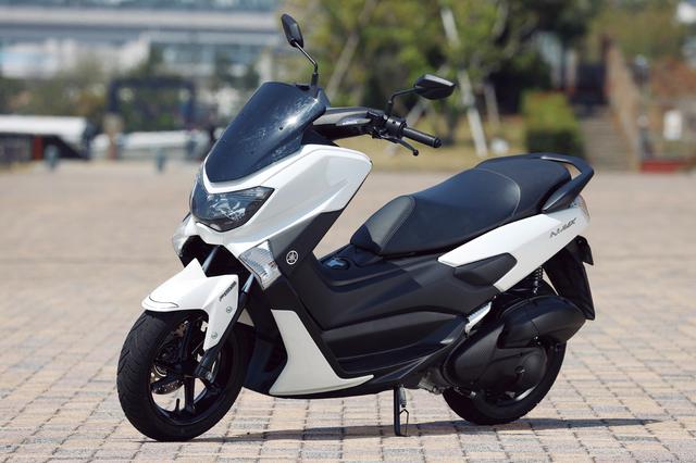 画像: YAMAHA NMAX ABS 総排気量:124cc エンジン形式:水冷4ストOHC4バルブ単気筒 シート高:765mm 車両重量:127kg 2020年モデルの発売日:2020年4月25日 メーカー希望小売価格:35万7500円(税込)