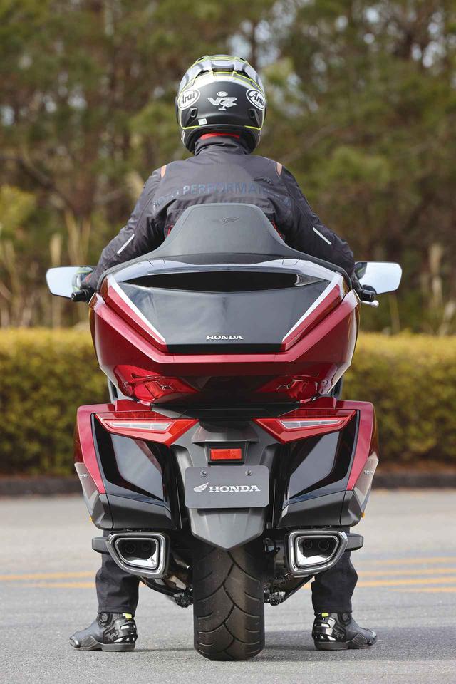 画像2: ホンダ「ゴールドウイング ツアー」(2021年モデル)足つき性・ポジション