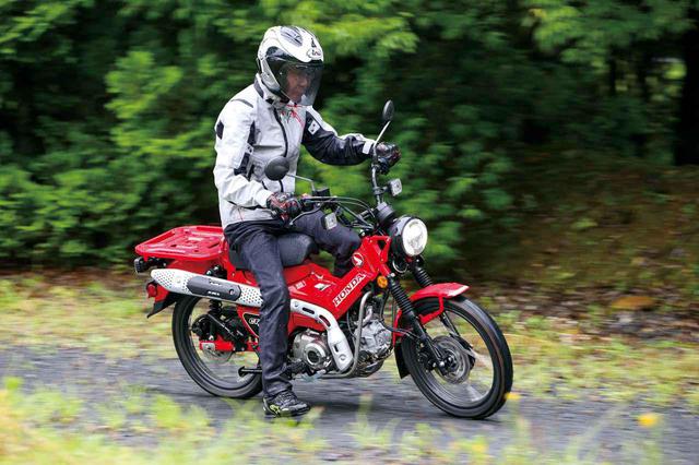 画像: こちらはCT125・ハンターカブ。総排気量124cc・税込価格44万円。