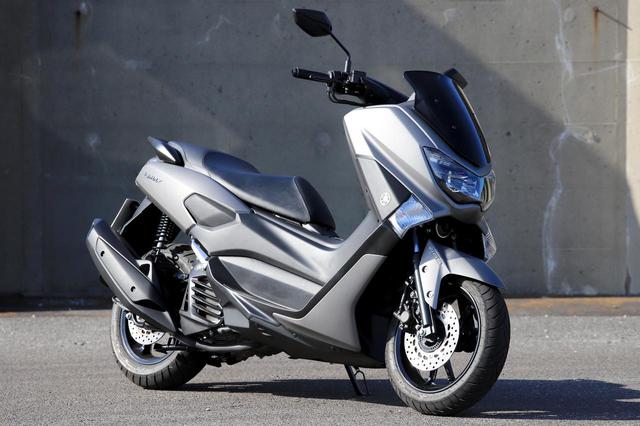 画像: YAMAHA NMAX155 総排気量:155cc エンジン形式:水冷4ストSOHC4バルブ単気筒 シート高:765mm 車両重量:128kg メーカー希望小売価格:税込38万5000円
