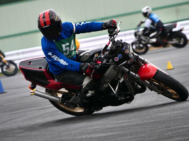 画像: ●C1級2位・元田 哲選手&NSR250R 1分44秒961