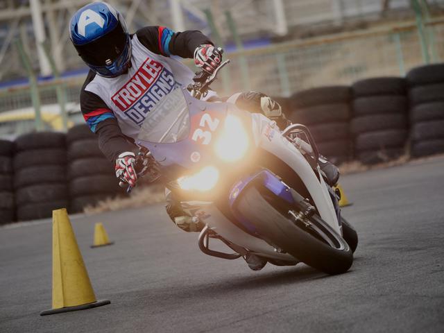 画像: ●A級1位・榎 明選手&CBR1000RR 1分47秒986
