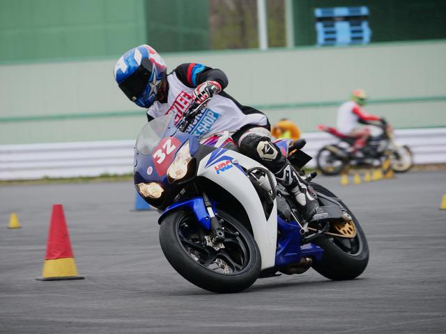 画像: ●SB級3位・榎 明選手(A級)&CBR1000RR 1分47秒986