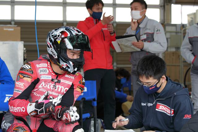 画像: JSB1000からST1000にスイッチの渡辺一馬 伊藤真一監督は「アッという間にニューマシンに乗りこなしました やっぱ一馬センスある!」って驚いてました