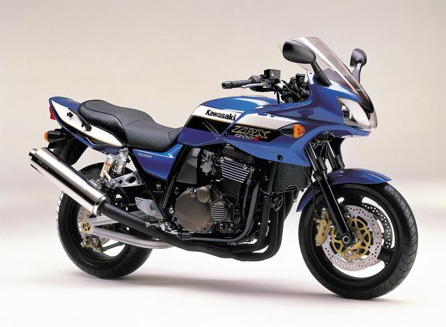 画像: ● 水冷4ストDOHC4バルブ並列4気筒● 1164cc ● 100PS/8000rpm ●10.4kg-m/6000rpm ● 227kg ● 120/70ZR17・180/55ZR17 ■ 99万円