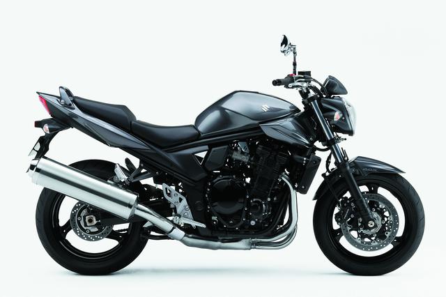 画像: 2010年8月に1250はフェイスリフトを受け、異形ヘッドライトやフレームネックカバー、クリアレンズウインカーなどを採用。