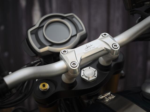画像2: トライアンフ「スクランブラー1200 スティーブ・マックイーン エディション」の特徴