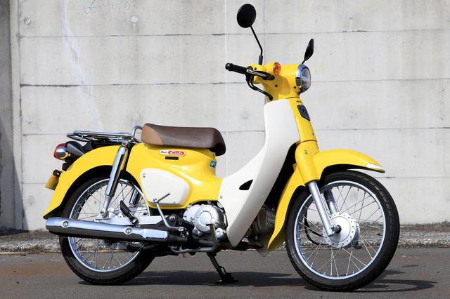 画像: ホンダ「スーパーカブ110」/税込価格:28万500円 装備や性能の充実で価格も高騰気味の125㏄だが、スーパーカブ110のみ唯一の20万円台! スーパーカブ50(税込23万6500円)のわずか4万4000円高というコストパフォーマンス。 www.autoby.jp
