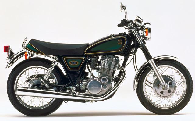画像: 『SR400Sリミテッドエディション』として1995年8月発売。7周年記念で好評だったサンバースト塗装をグリーンで施し2000台限定で販売。カスタム全盛期ながら純正スタイルで楽しむユーザーが多かった。発売当時価格:43万9000円