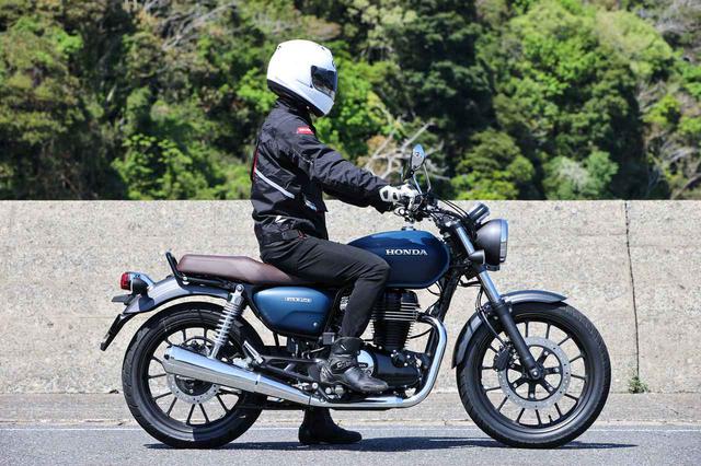画像: ライダー身長:177cm 体重:65kg
