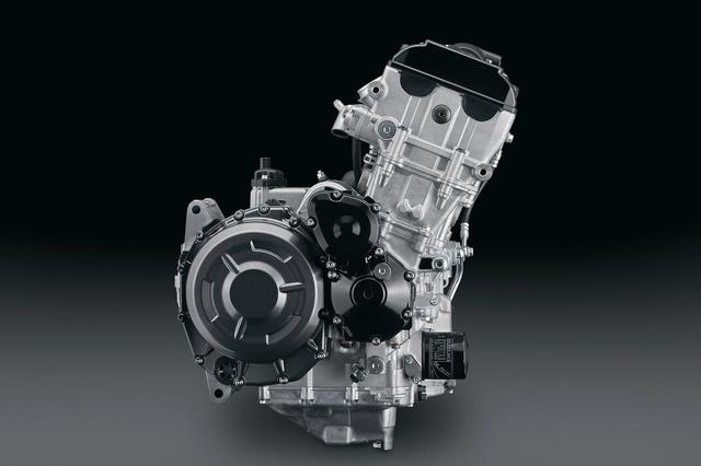 画像: ムービングパーツの大半を新作したエンジン。パワースペックは188PSだが、測定基準が異なるだけで、190PSの輸出仕様と同一だ。