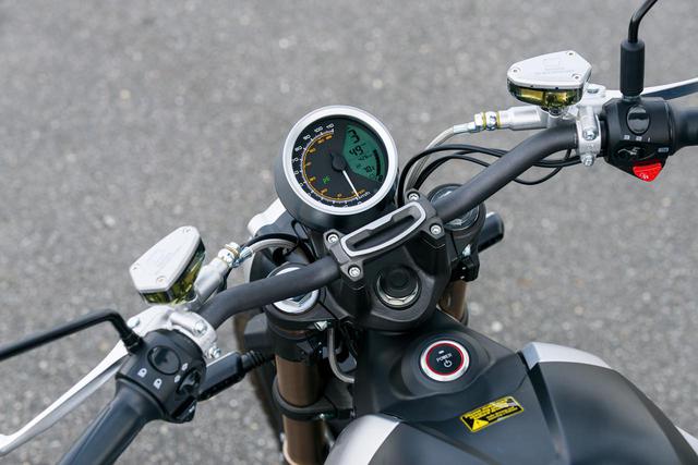 画像2: 電動バイクは日本でも“アシ”になるのか? 5台の海外製モデルを乗り比べてみた【最新電動バイク解説】