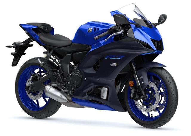 画像: YAMAHA YZF-R7 総排気量:689cc エンジン形式:水冷4ストDOHC4バルブ並列2気筒 シート高:835mm 車両重量:188kg