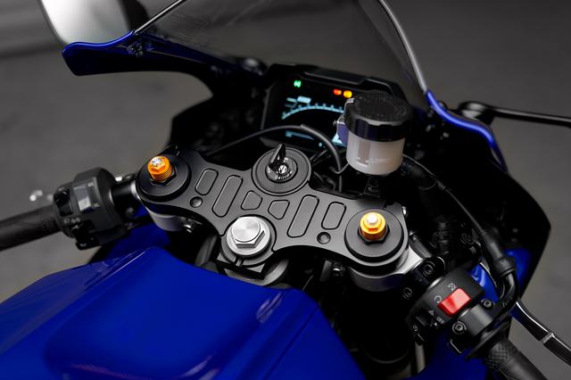 画像4: 細かな改良を積み重ねてスーパースポーツらしい機敏な走りを実現