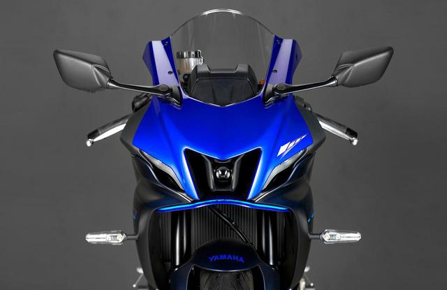 画像2: ヤマハ「YZF-R7」のスタイリングをあらゆる角度からチェック! YZF-Rシリーズの伝統を受け継ぎながら新機構も採用