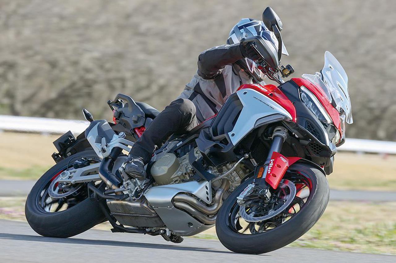 最新装備のオンパレード！ ドゥカティ「ムルティストラーダ V4S」を