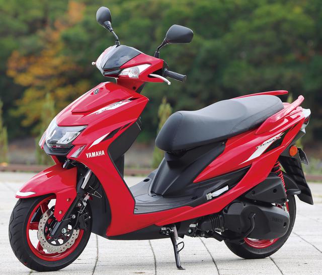 画像: YAMAHA CYGNUS X 総排気量:124cc エンジン形式:空冷4ストSOHC4バルブ単気筒 シート高:775mm 車両重量:119kg 税込価格:33万5500円