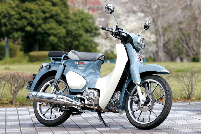 画像: Honda SUPER CUB C125 国内発売版スーパーカブ史上、初めて125㏄となったC125。初代カブことC100のイメージを忠実に再現、キーレスエントリーや前後の切削ホイールがゴージャスな新世代カブ。 税込価格:40万7000円 www.autoby.jp