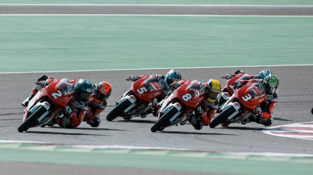 画像: ホンダNSF250RワンメイクのIDEMITSUアジア・タレントカップ