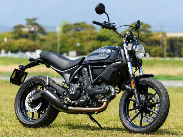 画像: DUCATI SCRAMBLER Sixty2 総排気量:399cc エンジン形式:空冷4ストSOHC2バルブL型2気筒 最高出力:30kW(40PS)/8750rpm 最大トルク:34Nm(3.5kg-m)/8000rpm シート高:790mm 車両重量:183kg 税込価格:92万円