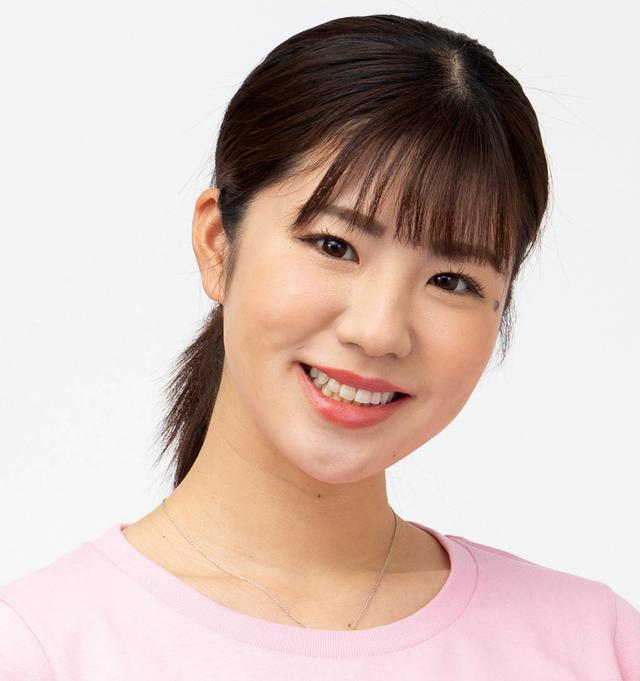 画像: 梅本まどか 1992年7月17日生まれ。愛知県出身。身長164cm。 現在の愛車はホンダCB400Super Four。生粋の二輪&四輪好きで、各種イベント出演やMC、モデルとして活躍中。日本二輪車普及安全協会2021アンバサダー。地元名古屋の魅力をPRする名古屋観光文化交流特命大使でもある。特技はチアリーディング。