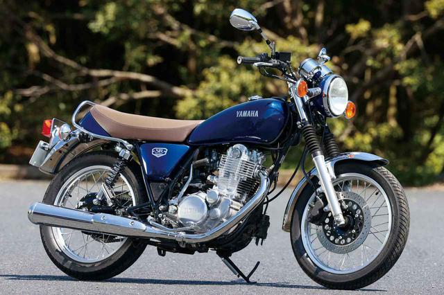画像: YAMAHA SR400 FINAL EDITION 総排気量:399cc エンジン形式:空冷4ストSOHC2バルブ単気筒 シート高:790mm 車両重量:175kg 発売日:2021年3月15日(月) メーカー希望小売価格:税込60万5000円